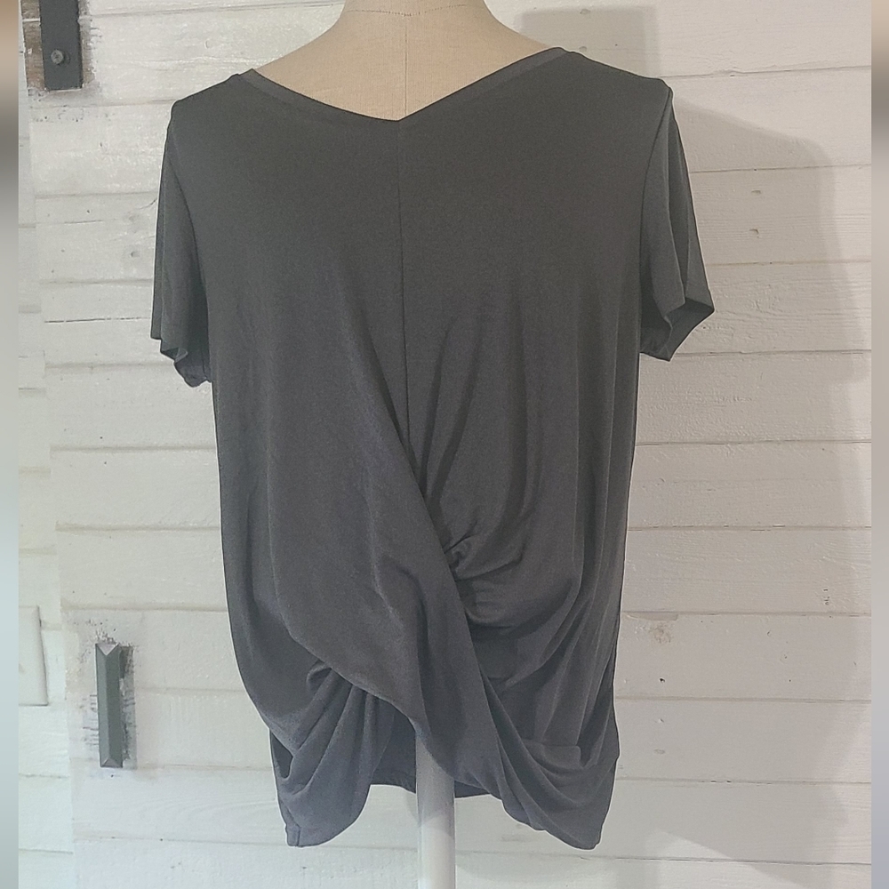 Daisy Fuentes gray Tee Shirt Workout size 1X